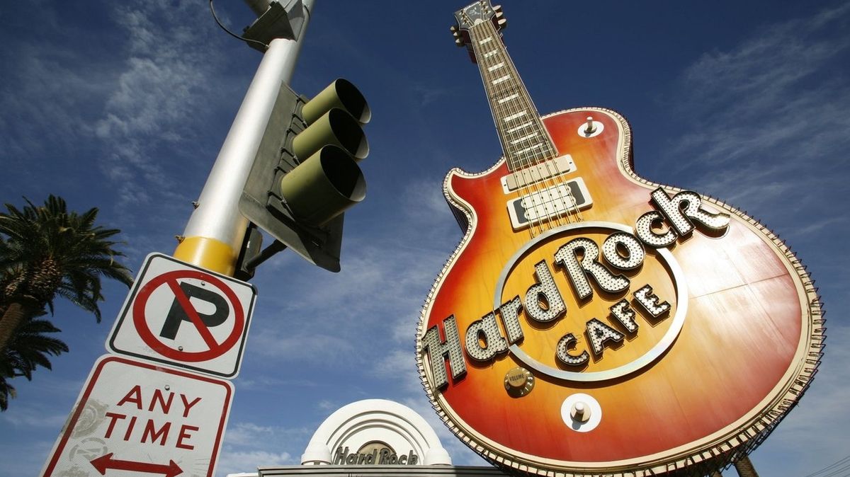 V Las Vegas vyroste hotel ve tvaru elektrické kytary